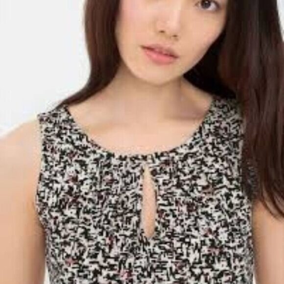 White House Black Market Printed Shell Top Small - Picture 2 of 7